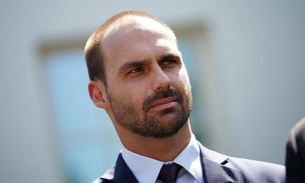 PSL suspende Eduardo Bolsonaro por um ano; outros 17 deputados são punidos