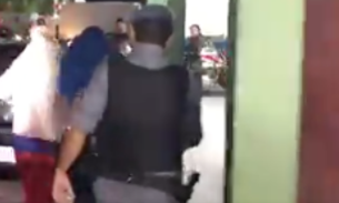 Família é feita refém após suspeitos assaltarem carro em Manaus