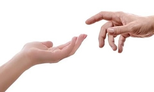 Fique atento: suas mãos podem indicar se sofre de câncer do pulmão