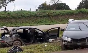 Vídeo mostra momento em que jovem e idoso são arremessados por carro em rodovia