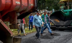 Bairros da zona Oeste de Manaus recebem recapeamento asfáltico e serviços