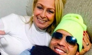 Aos 66 anos, mãe de Latino rouba a cena ao aparecer dançando funk de biquíni 