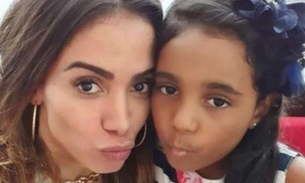 Anitta recebe presente fofo de Natal da sobrinha: “Te amo, tia Larissa