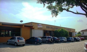 Seduc informa transferência de alunos de escola que passará para regime militar em Manaus 