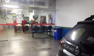 Suspeito de amarrar vítima para roubar carro é espancado e preso em Manaus