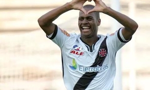Vasco estuda trazer Dedé de volta ao time e torcedores enlouquecem com a novidade