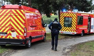 Homem esfaqueia quatro pessoas em parque de Paris e é morto pela polícia