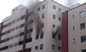Celular superaquece, provoca incêndio e destrói dois apartamentos 