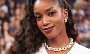 Iza exibe corpo monumental em fotos e arranca elogios: 'deusa'