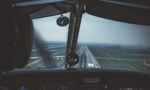 Presidente ucraniano se manifesta sobre mortes em queda de avião