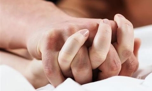 Mulher conhece homem pela internet, marca encontro e morre após relação sexual