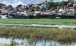 Corpo de homem é achado boiando em igarapé de Manaus