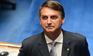 Estou apanhando e não decidi, diz Bolsonaro sobre subsídio à conta de luz de igrejas