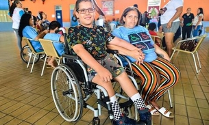 Pessoas com deficiência recebem cadeiras de rodas nesta sexta em Manaus