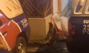 Dupla de moto mata homem com 10 tiros em frente a própria casa em Manaus