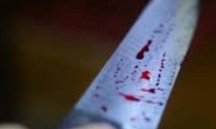 Durante briga adolescente 'crava' faca no rosto de colega