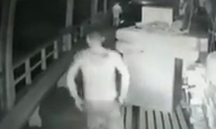 Vídeo mostra momento exato em que homem cai de embarcação no Rio Amazonas