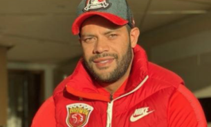 Após polêmica, Hulk surge agarradinho com sobrinha de ex pela primeira vez