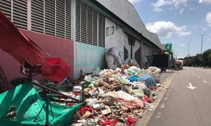 MP encontra lixo de carnavais passados nos galpões das escolas de samba de Manaus 