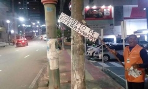 Ação retira 150 placas publicitárias irregulares do Vieiralves, em Manaus 