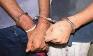 Em Manaus, dupla é presa após usar arma falsa para roubar carro