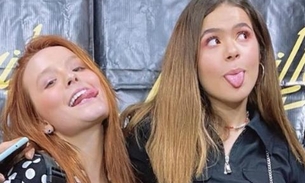 Larissa Manoela e Maisa rebolam ao som de funk em show de Ludmilla