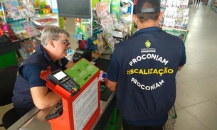 Quase 20kg de alimentos vencidos são apreendidos em mercadinho de Manaus