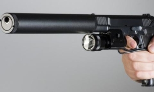 Com submetralhadora e silenciador, trio é preso a caminho de ataque a facção rival em Manaus