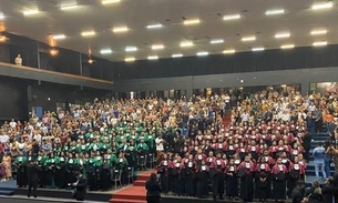 Universidade Nilton Lins forma 157 novos profissionais de saúde