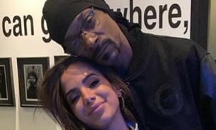 Vídeo: Vestido de Anitta abre durante rebolado em festa com Snoop Dogg  