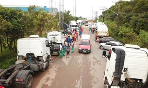 Motoristas e caminhoneiros bloqueiam acesso a refinaria e exigem redução de ICMS em Manaus