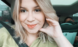 Marília Mendonça faz foto em espelho e detalhe chama atenção dos fãs; Confira