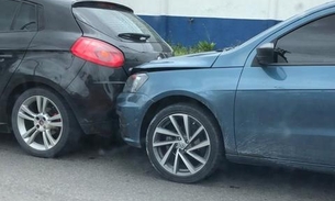 Engavetamento envolvendo caminhão e 5 carros complica trânsito em Manaus