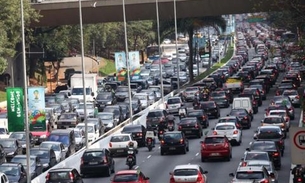 Senado aprova projeto que proíbe venda de veículos movidos a gasolina no Brasil 