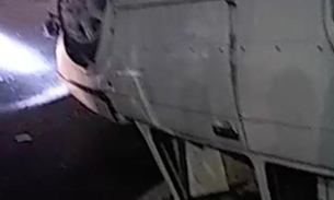 Roda sai de carro e homem tem a cabeça partida em grave acidente em Manaus