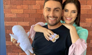 Mano Walter descobre sexo do bebê e causa emoção na web; Veja