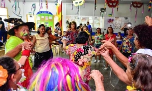 Grupo de idosos do Ceci participa do desfile das escolas de samba neste sábado