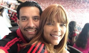 Investigada, Flordelis vai ao jogo do Flamengo e homenageia marido assassinado