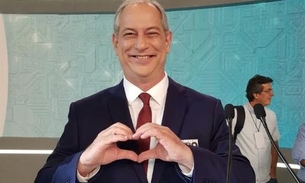 'Libélula deslumbrada', responde Ciro Gomes a Carlos Bolsonaro