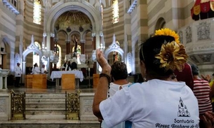 Igrejas recomendam evitar contato em missas para prevenir coronavírus