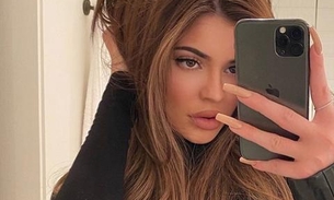 Após separação, Kylie Jenner faz posts com pai da sua filha e intriga fãs 