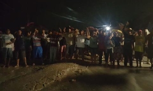 Famílias desesperadas fazem barreira para que polícia não faça reintegração de Monte Horebe 