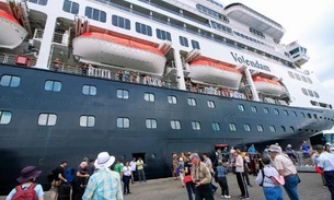 Navio de cruzeiro com mais de 2 mil turistas chega a Manaus neste domingo 
