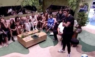 BBB20: Felipe Prior cumpre promessa e surpreende participantes 