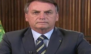 Em meio à pandemia, Bolsonaro abandona isolamento do coronavírus e participa de ato pró-governo