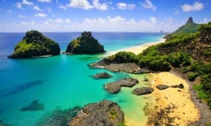 Mais de 3 mil turistas são retirados de Fernando de Noronha após caso suspeito de coronavírus