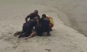 Mulher é presa em praia após desobedecer ordem de quarentena; confira vídeo