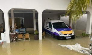 Forte chuva em Manaus faz Joana Darc perder 'tudo’ até carro para resgate de animais