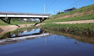 Idoso que caiu em igarapé durante chuva torrencial segue desaparecido em Manaus