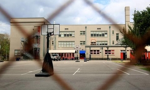 Na contramão de potências, Bolsonaro defende manter escolas abertas em meio a coronavírus
